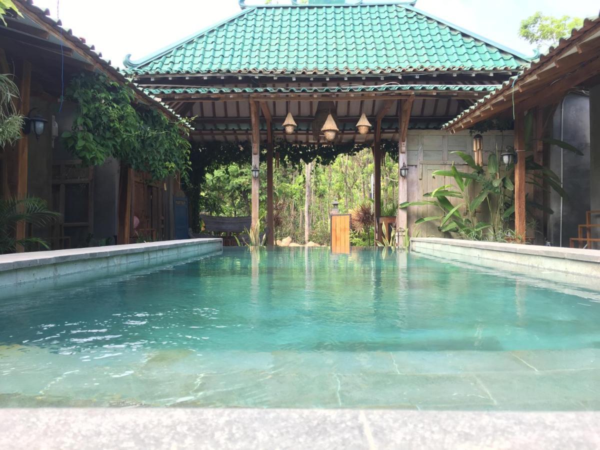 Watukarung Ristu Homestay Kalak Exterior photo